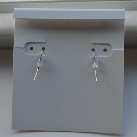 Kendra Scott ‘Elle Silver Drop Earrings in Black Opaque Glass’ brand new - Picture 13 of 14